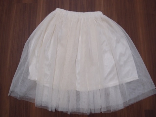 シンプルフレアチュールスカート