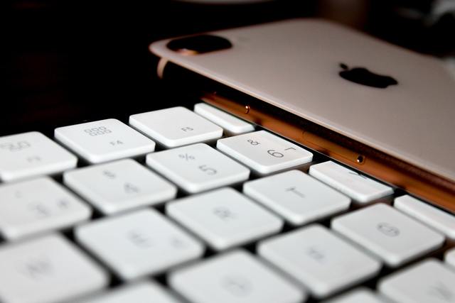 Photo by Storres Jayr / Unsplash