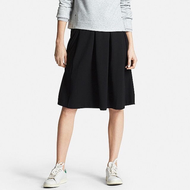 ポンチタックスカート