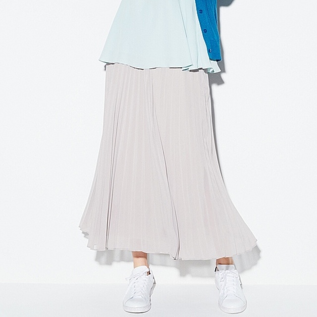 シフォンプリーツスカート