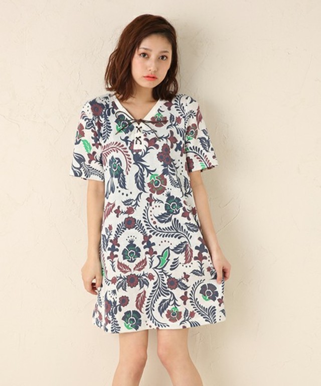 Anvボタニカルプリントネックレースアップワンピース