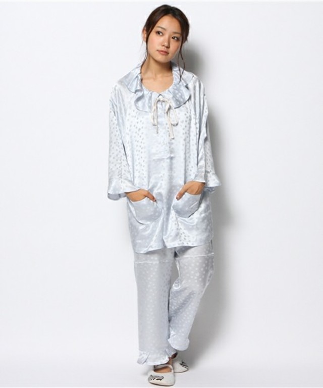 シルクサテンジャカードムーンスタードット　パジャマ