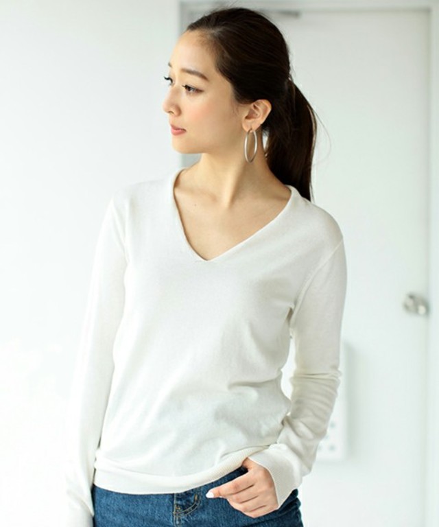 AZUL by moussy　エアリーコットンベーシックV/NニットPO