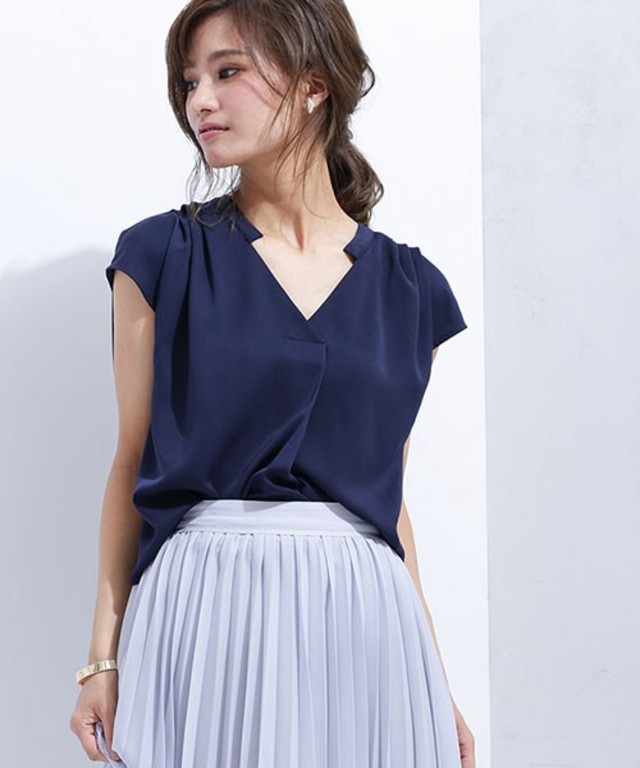 立衿スキッパーブラウス