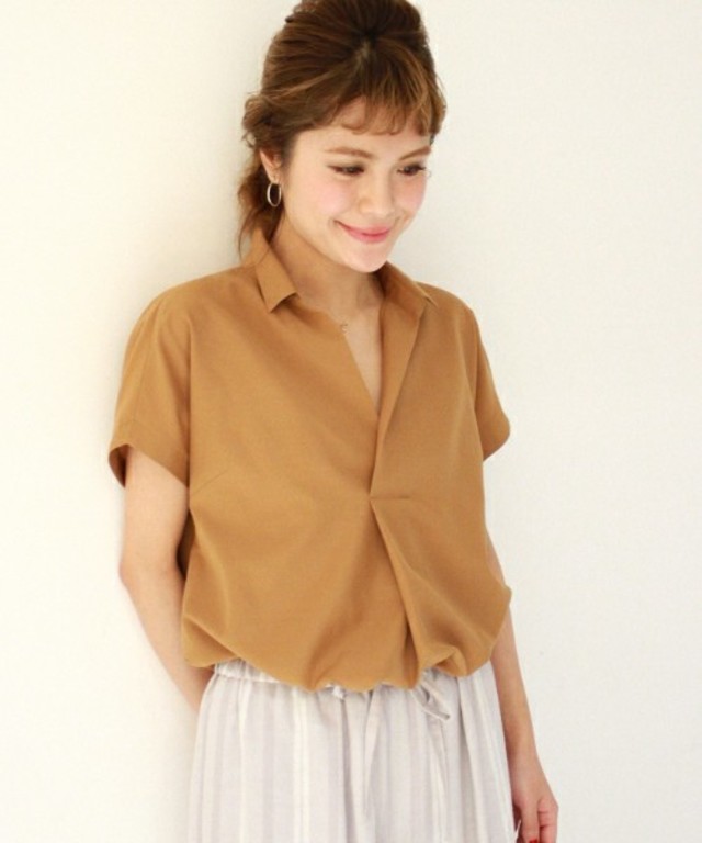 ライト タンブラーフレンチカーブブラウス◆