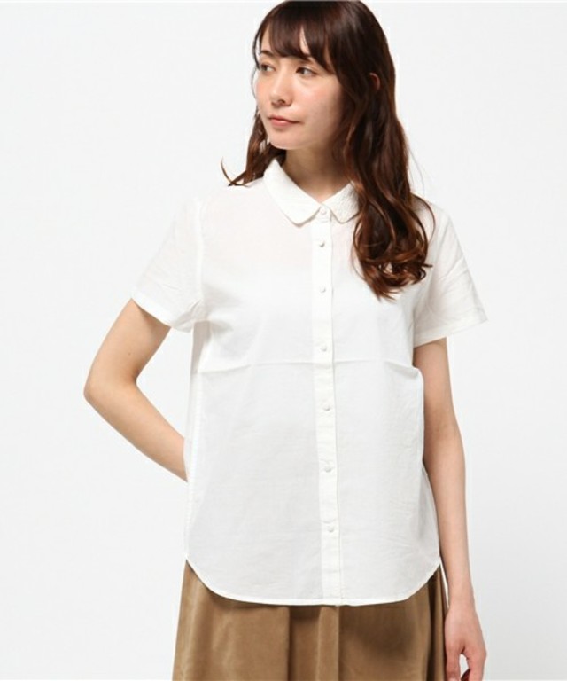 アルバトロス　小花刺繍半袖ブラウス