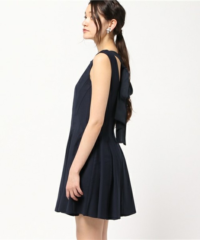 バックリボンワンピース