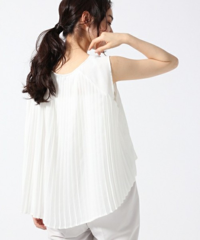 【apart by lowrys】PバックプリーツSSブラウス