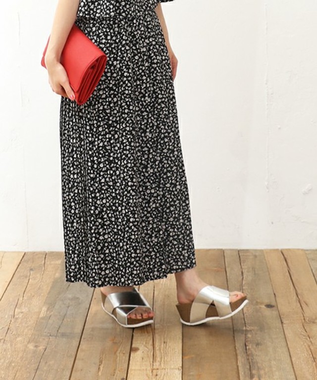 one after another NICE CLAUP 小花プリーツパンツ