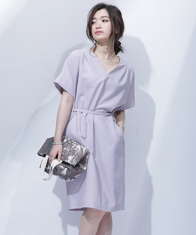 Vネック麻見えワンピース