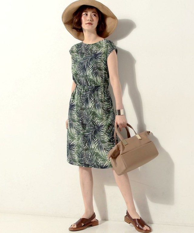 UBCE フレンチスリーブ プリント ワンピース