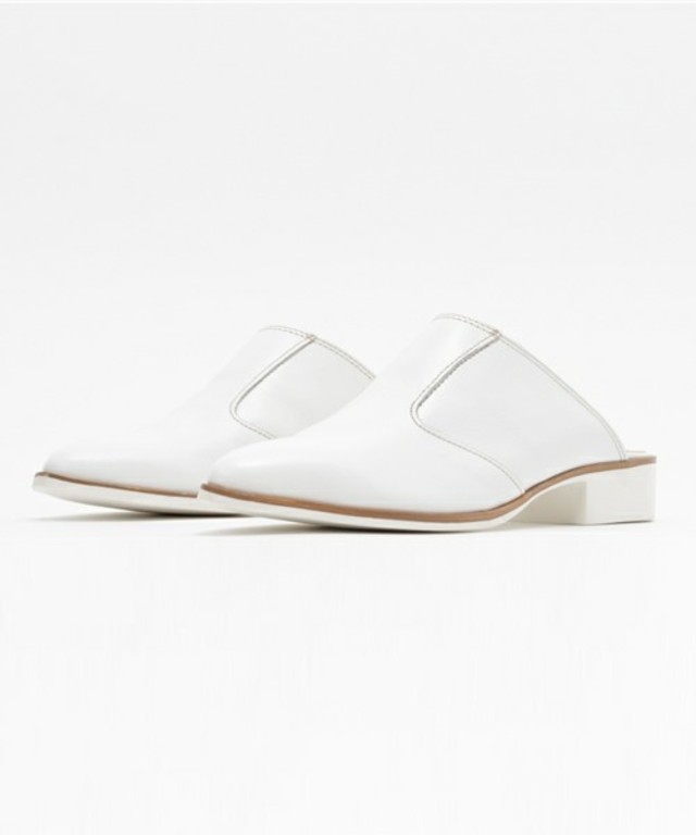 Stilmoda　ポインテッドバブーシュサンダル