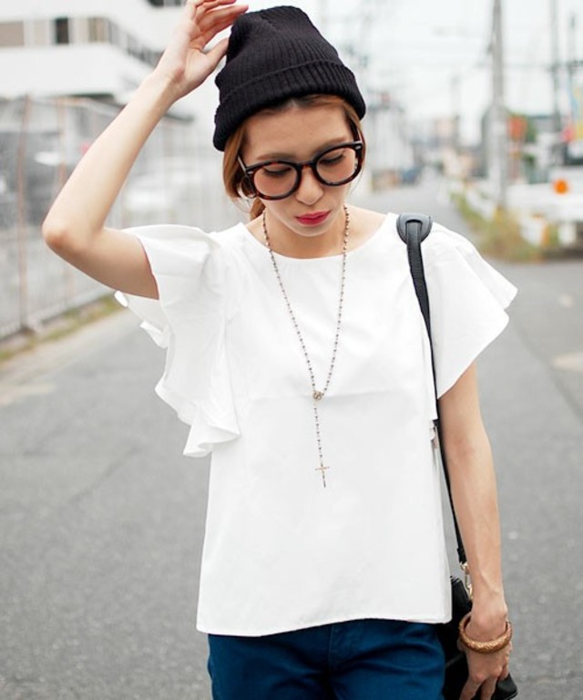 MOCA　ドレッシーフレア肩フリルコットンブレンドノースリーブブラウス