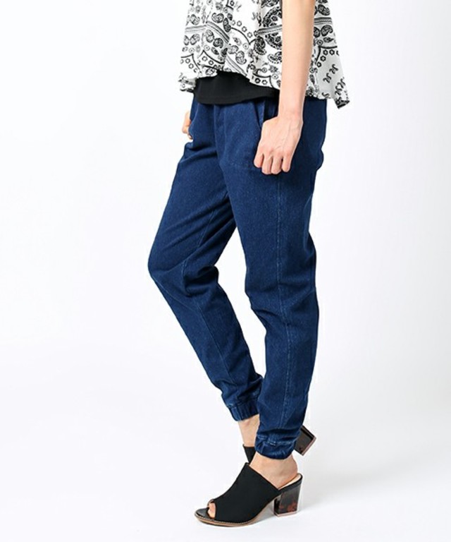 デニムジョガーパンツ