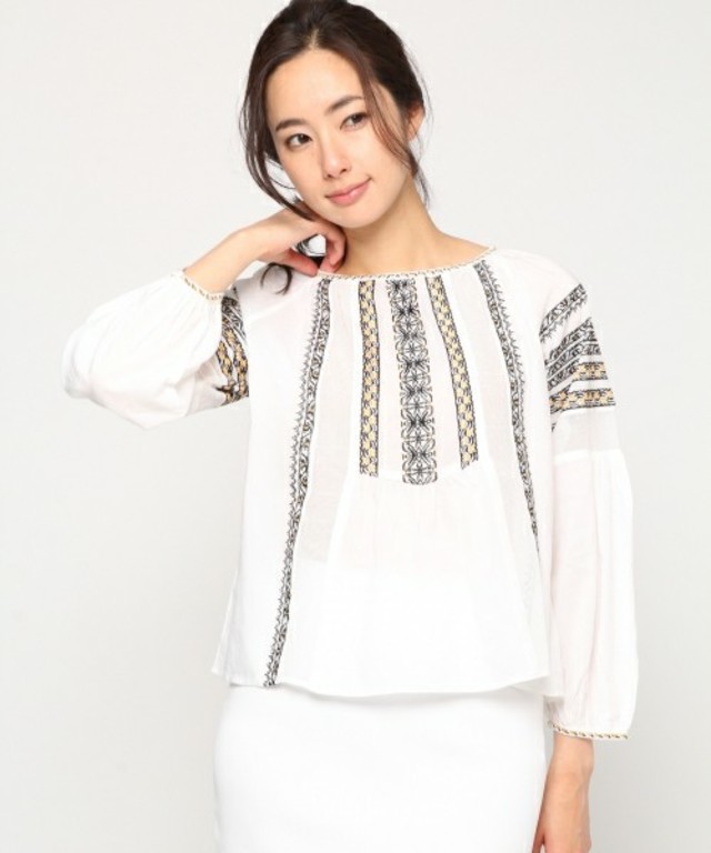 BLISS POINT モノクロシシュウブラウス/716639