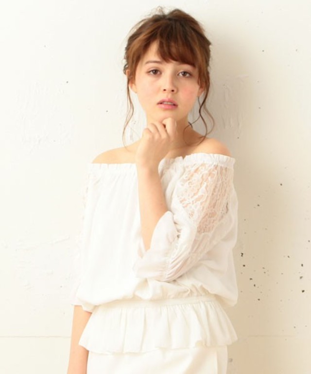 MIIA オフショルブラウス