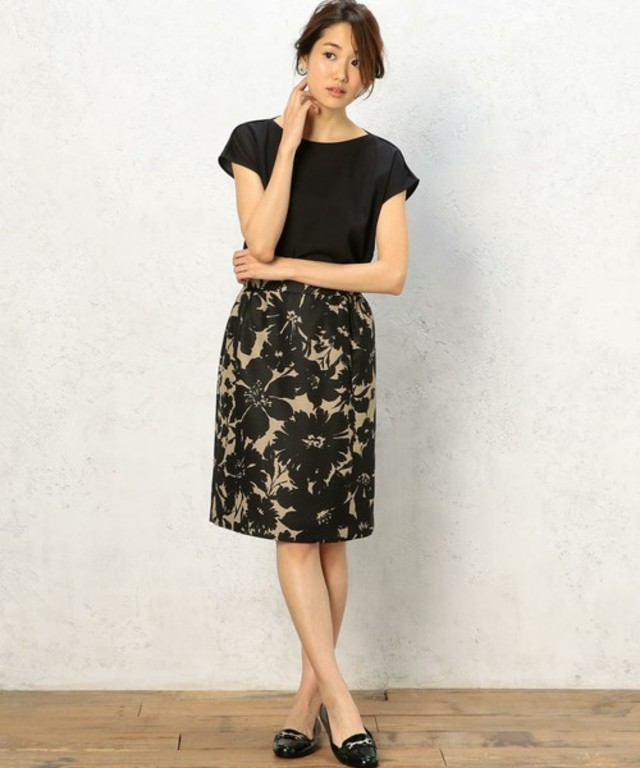 green label relaxing：花柄スカート