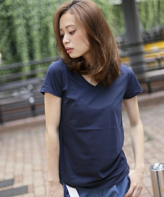 GIORDANO　レギュラーVネックTシャツ