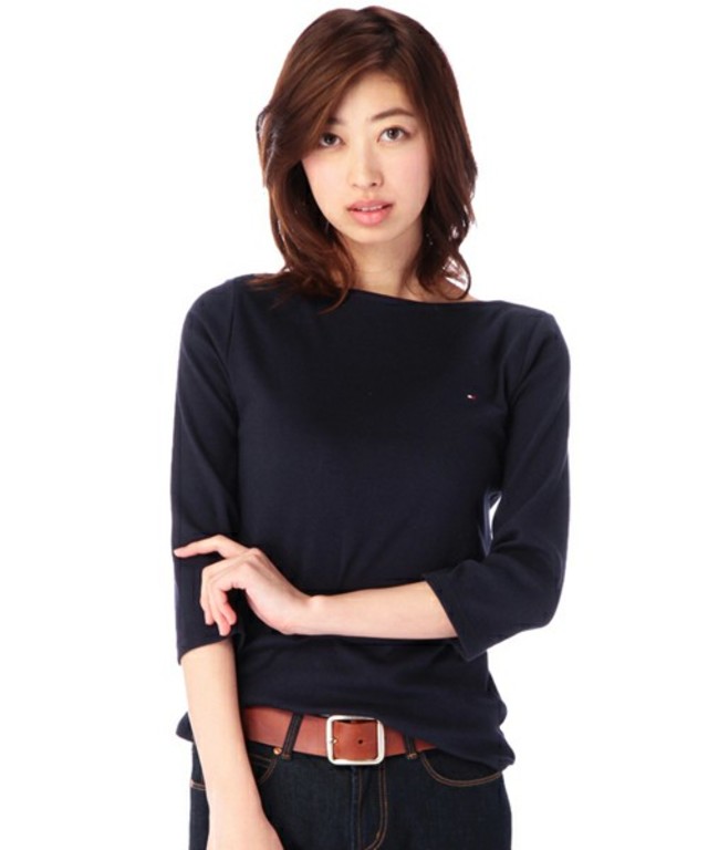 TOMMY HILFIGER　LIC LOLA BOAT NK