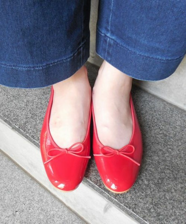 【低反発スポンジ入り】エナメルバレエシューズ