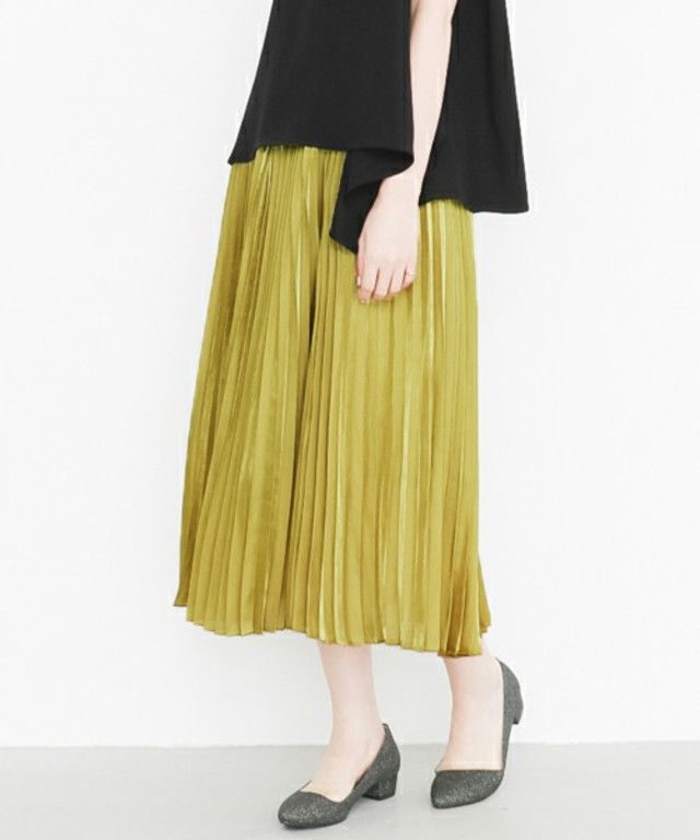 KBF メタリックプリーツスカート