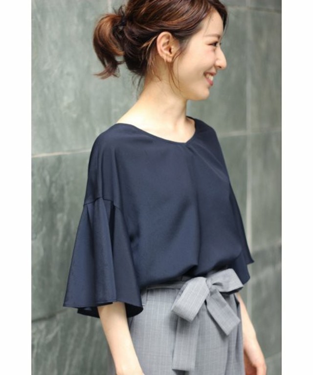 Pe デシンフレアタックスリーブブラウス