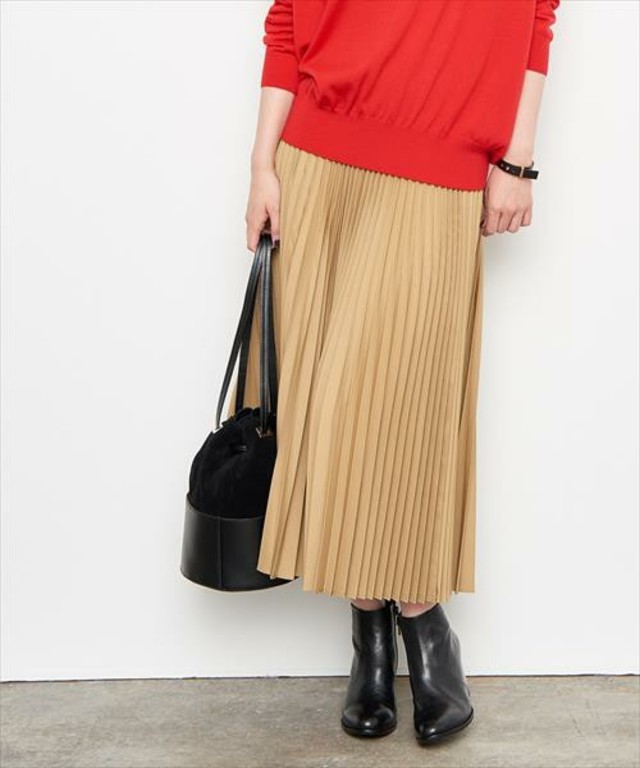 タフタアコーディンプリーツスカート