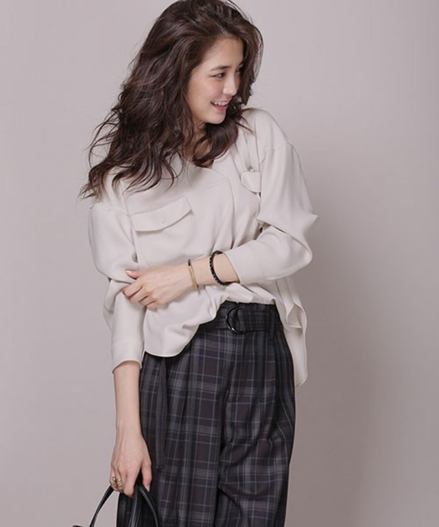 nano・universe 【美人百花 10月号掲載】 ウォッシャブルVネックとろみブラウス