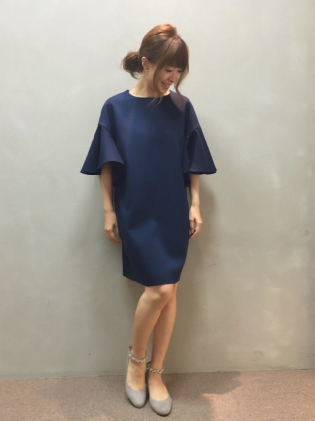フレアスリーブワンピース