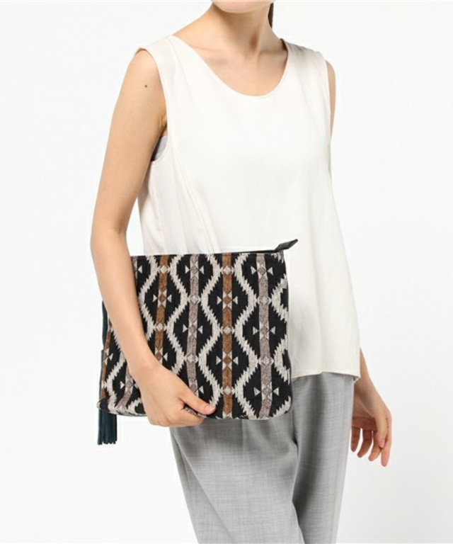 N.（N. Natural Beauty Basic） プリントクラッチバッグ