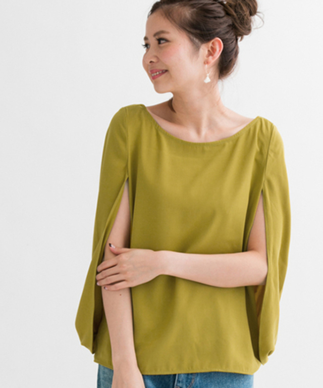 マントスリーブジョーゼットブラウス