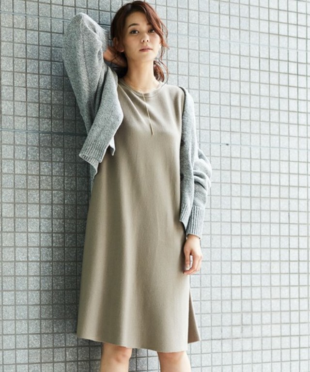 Aラインニットワンピース