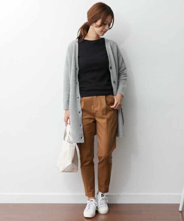 コットンストレッチテーパードパンツ