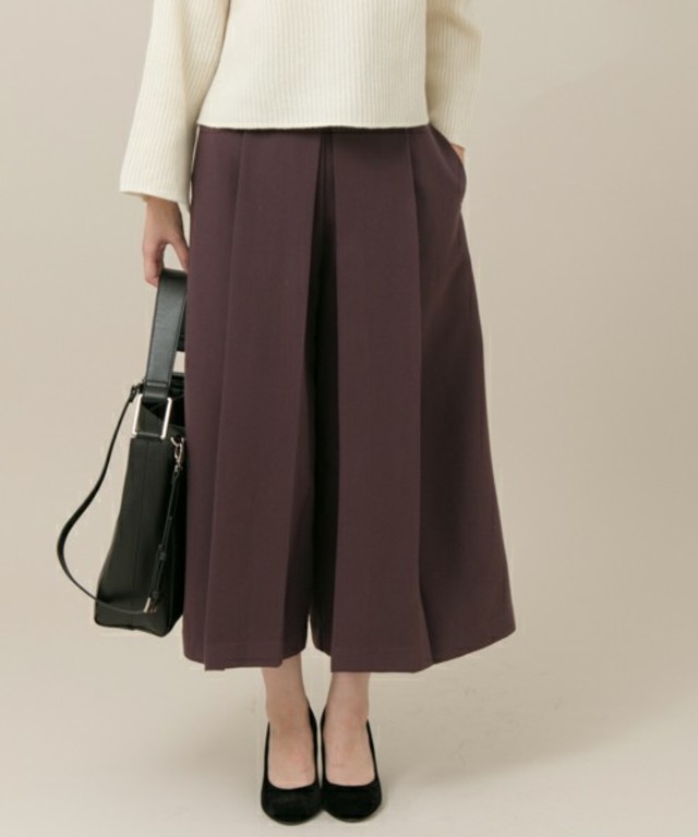 センタータックパンツ