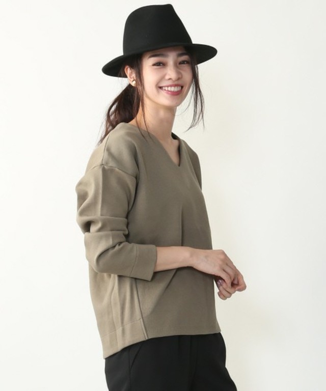 Rouge vif WfaceVネックPO