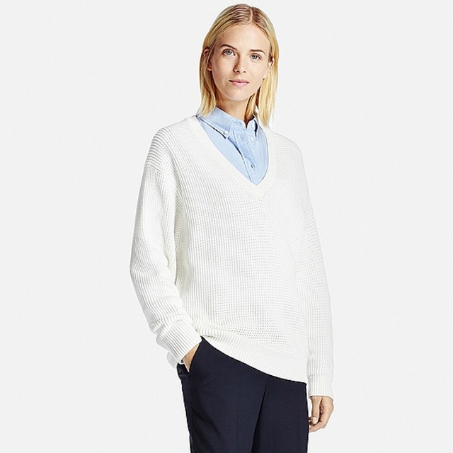 オーバーサイズVネックセーター