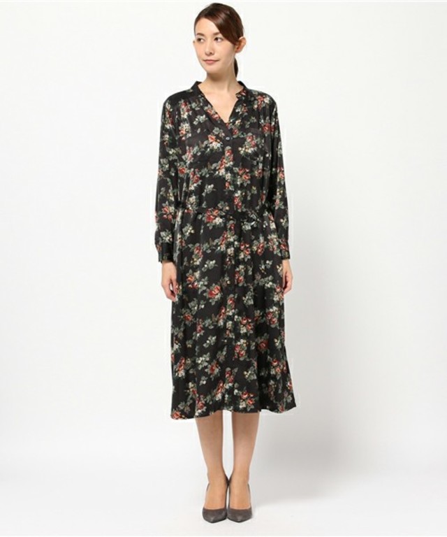 PICCIN　バンドカラーロングワンピース