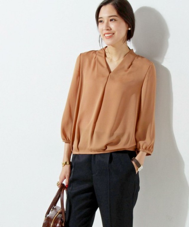 ユナイテッド・アローズ　UBCE Vネック 8分袖 ブラウス