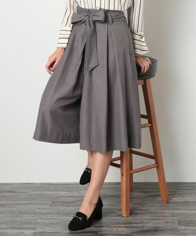 リボン付きタックフリルガウチョパンツ