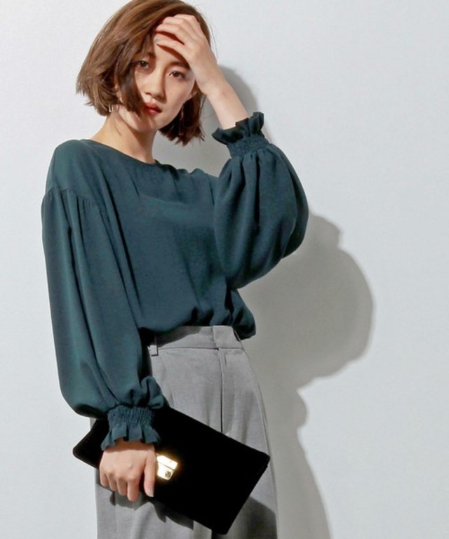 パフスリーブ ブラウス