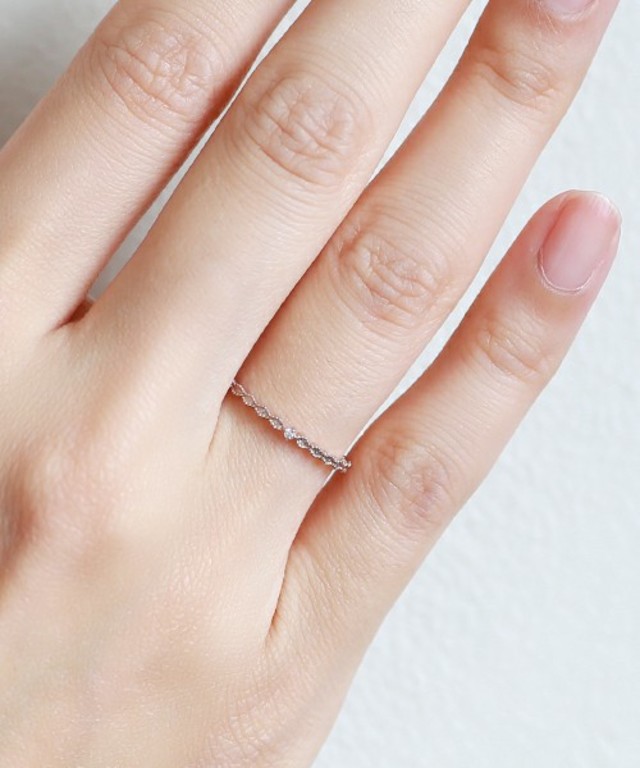 一粒ダイヤのミル打ちクラシカルリング[ロゼチナ]