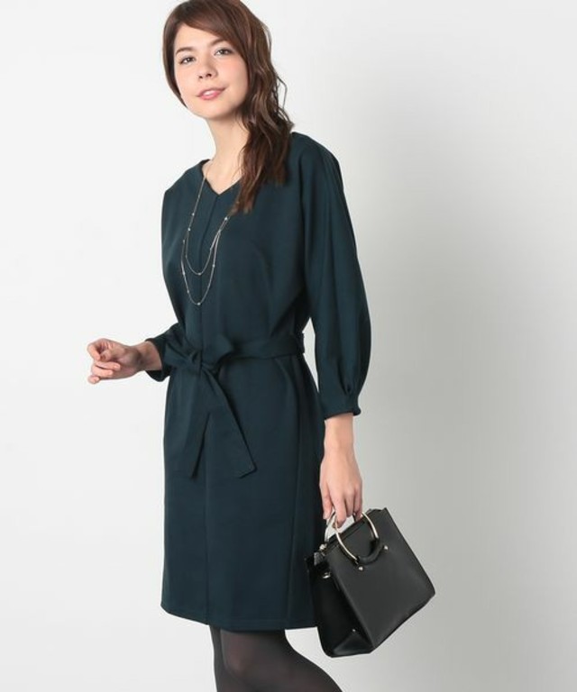 Vネックパフスリーブワンピース