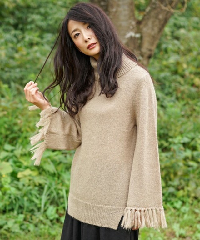 goa ウールモヘヤミックスフリンジ・オフタートルニット