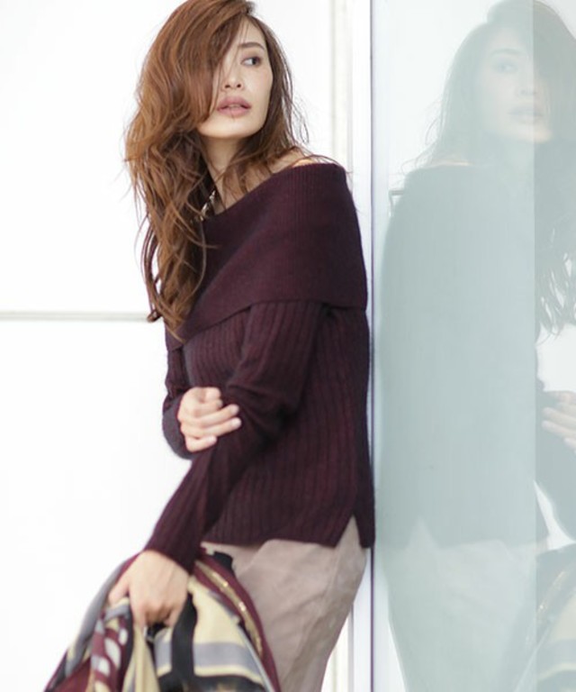 nano･universe　オフショルリブニット