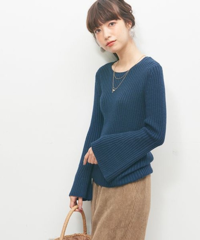 リブフレアースリーブニット