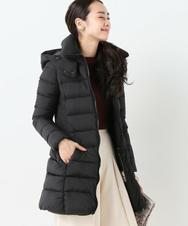 フードツキロングPOLITEAMA