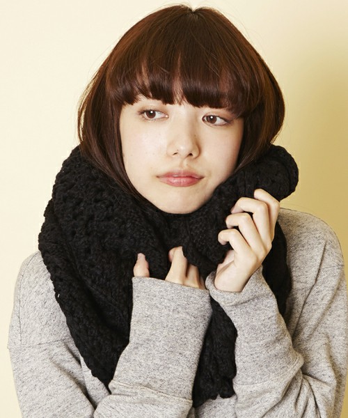 unrelaxing ケーブル編みニットスヌード