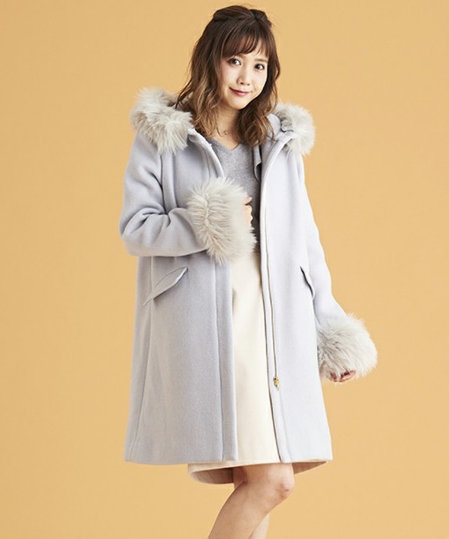 MAJESTIC LEGON　ファー付フードコート