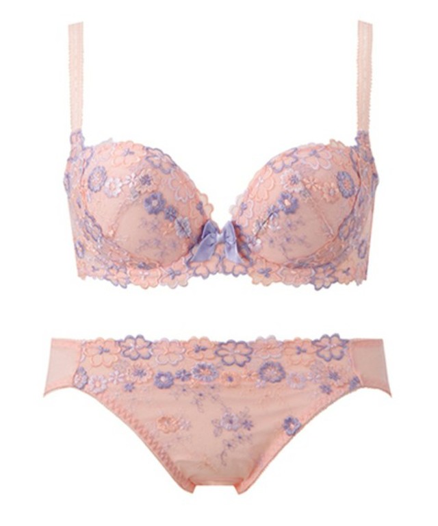 be Sweet(ビースイート) Sakuraレース柄 ブラ+ショーツセット