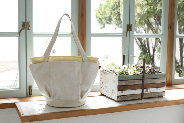 Rompbabyの多機能トート